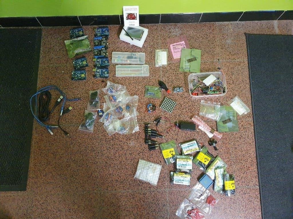 Lot arduino en kleine hobby electronica, Ophalen of Verzenden, Gebruikt