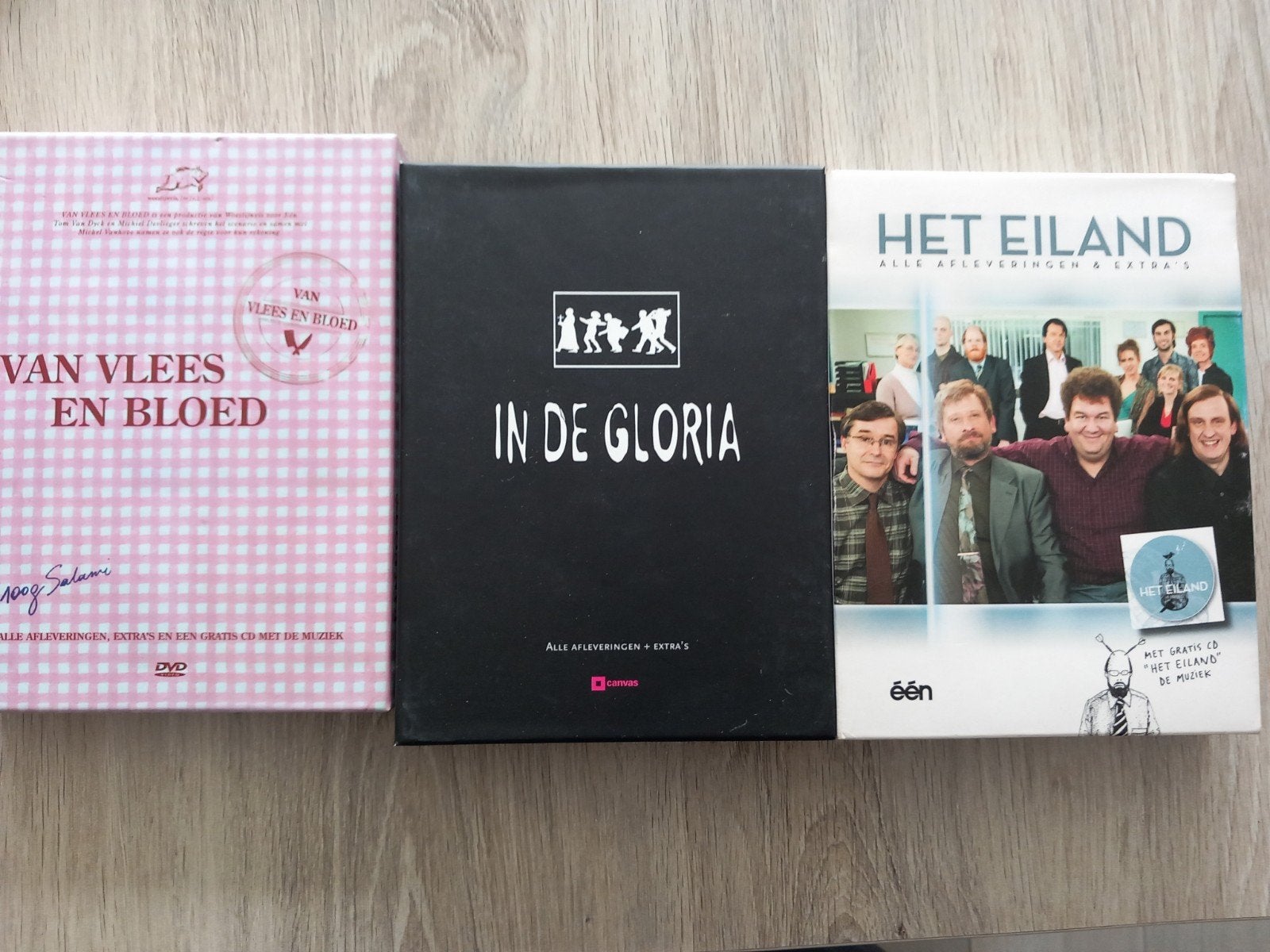 3 top reeksen van Woestijnvis, Cd's en Dvd's, Ophalen
