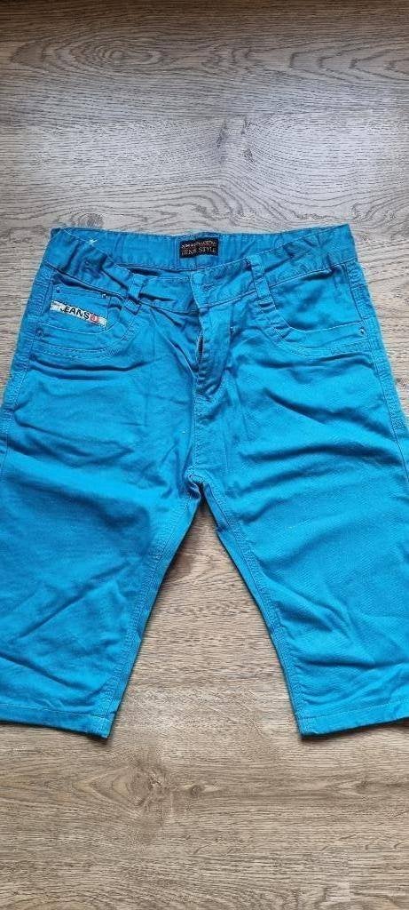 fel blauwe short of bermuda maat 152 - 158, Kinderen en Baby's, Kinderkleding | Maat 158, Ophalen of Verzenden, Gebruikt, Jongen