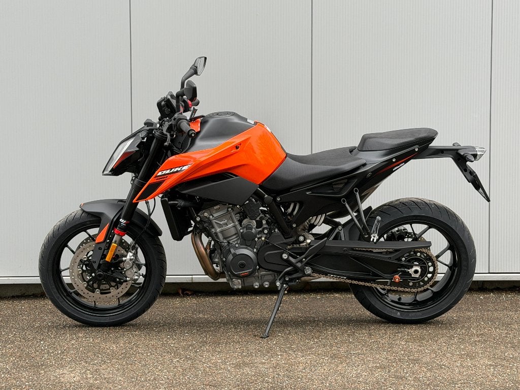 KTM Duke 790 / Techpack / Nieuw / BTW-motor / 4jaar Garantie, 2 cilinders, Nieuw, Motorrijbewijs A, Bedrijf