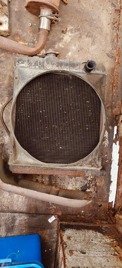 Radiator Mercedes L206 / L207, Ophalen, Gebruikt, Mercedes-Benz