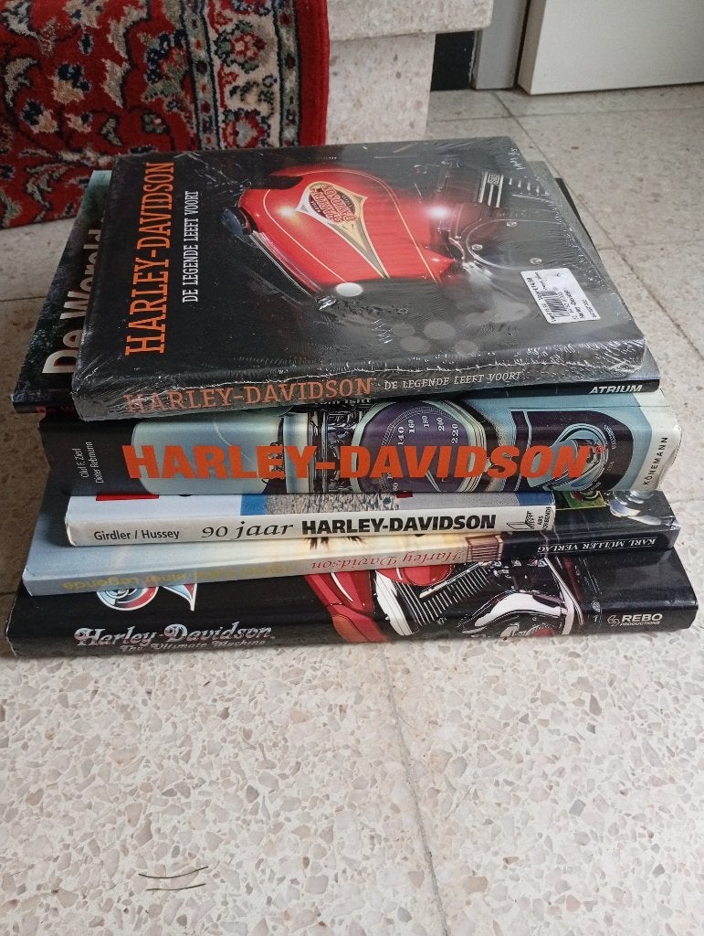harley davidson boeken, Boeken, Motoren, Ophalen of Verzenden, Zo goed als nieuw, Diverse auteurs, Merk of Model