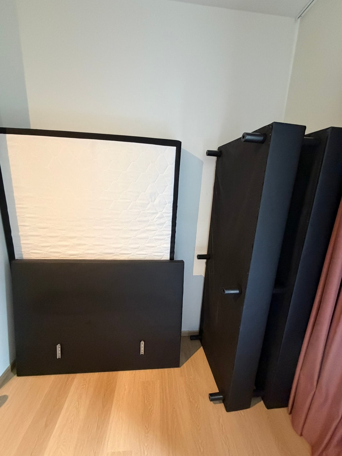 BOXSPRING 140x200 ZWART., Enlèvement, Comme neuf, Noir