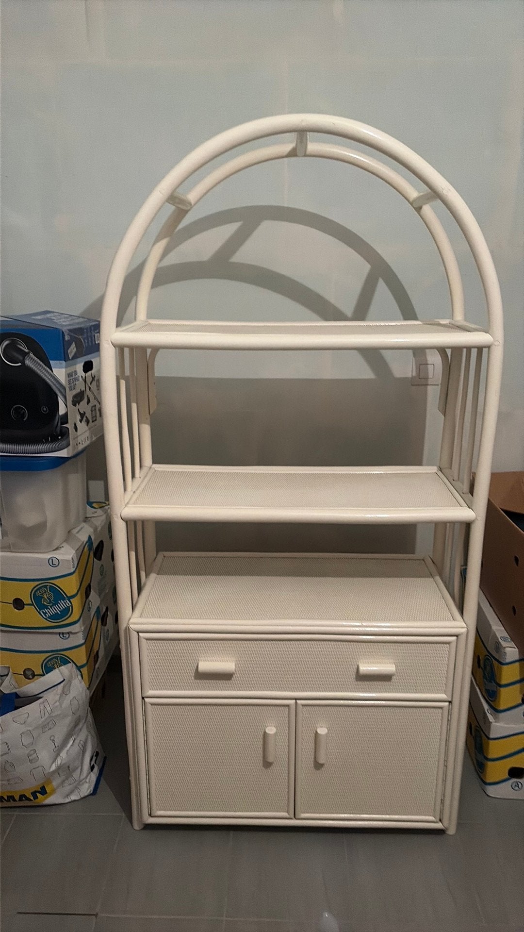 Armoire à étagères en bambou laqué blanc, Enlèvement