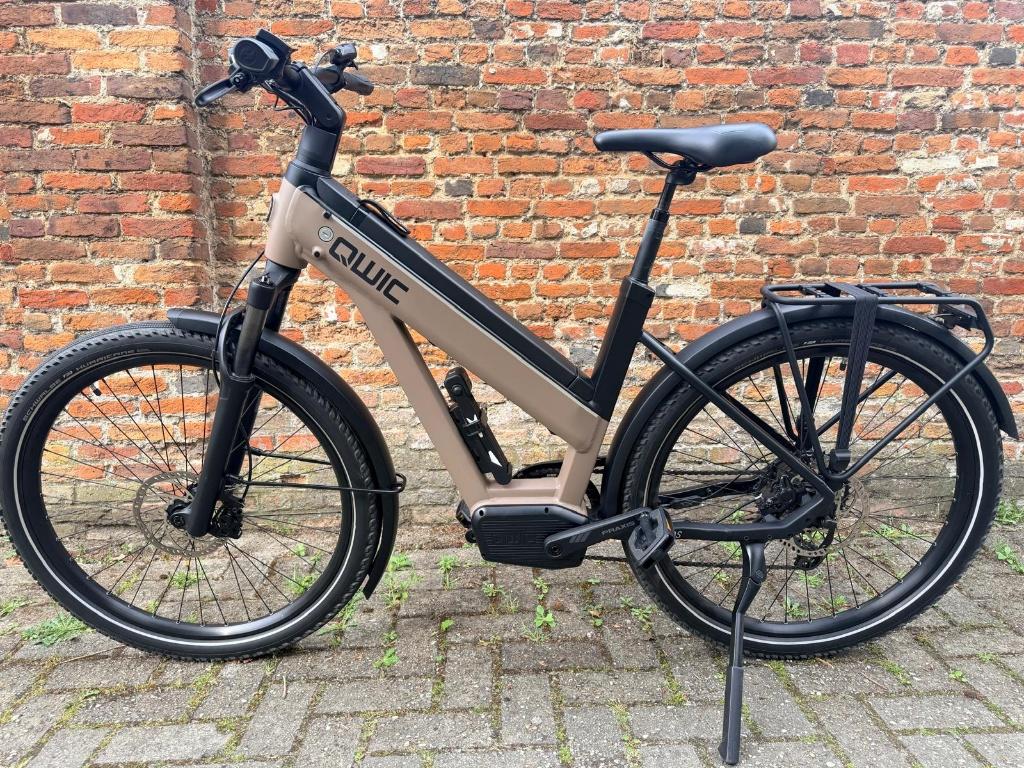 QWIC Atlas - Zo goed als nieuw, 3 maanden oud, Ophalen, Qwic, Zo goed als nieuw, 51 tot 55 cm