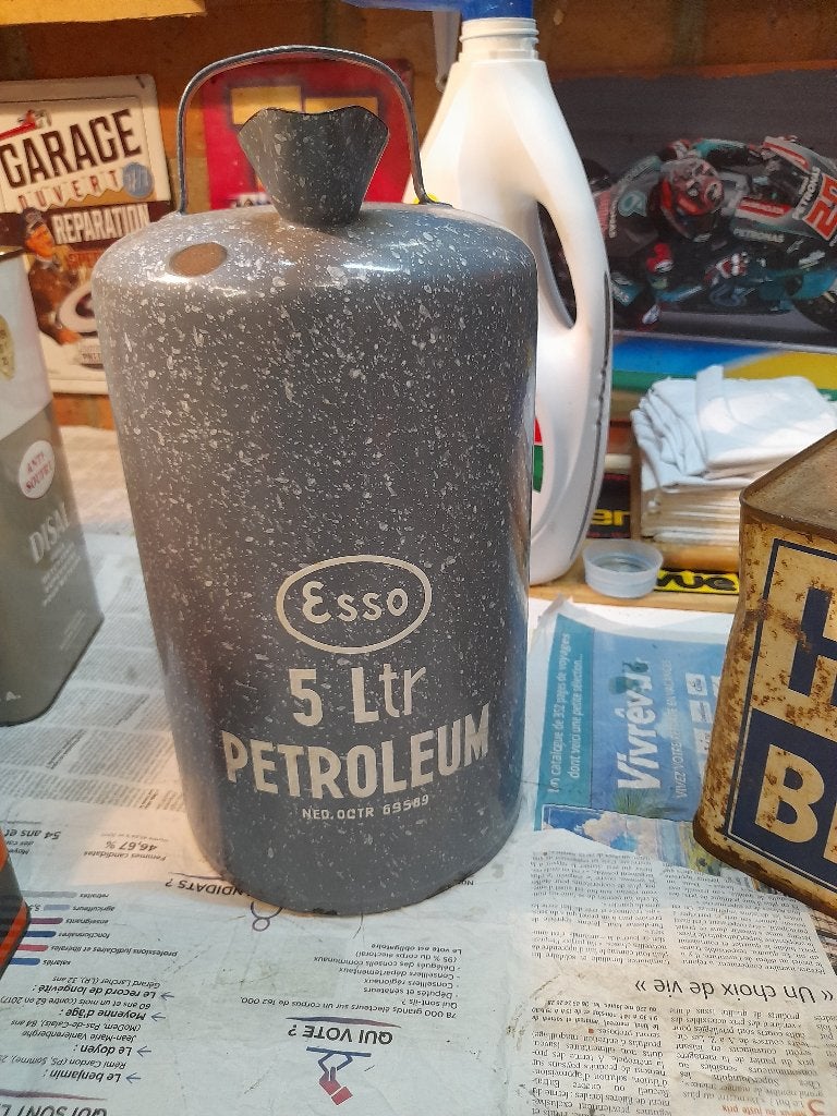ancien bidon huile vide esso petroleum emaillé 5l, Envoi, Utilisé, Autres types