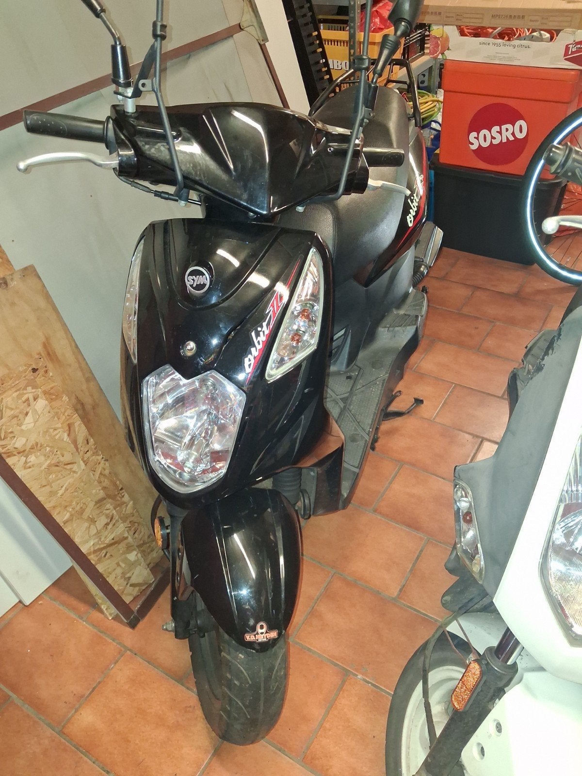 2 scooters met papieren, Fietsen en Brommers, Ophalen, Orbit