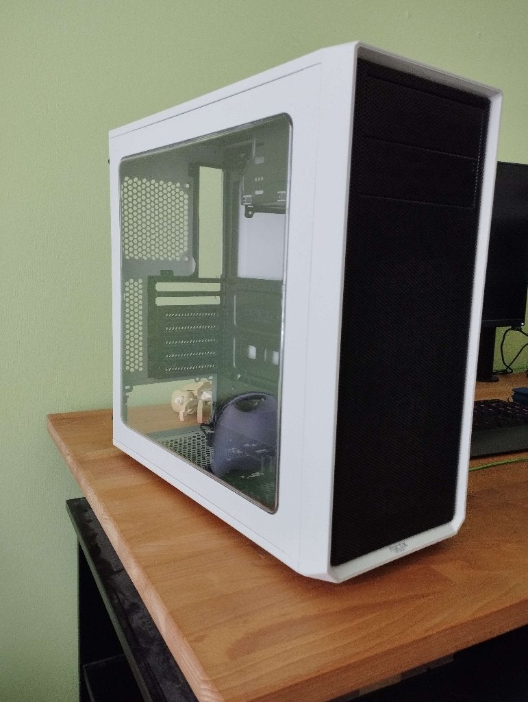 Fractal Design Focus G PC-behuizing, Computers en Software, Computerbehuizingen, Ophalen, Gebruikt