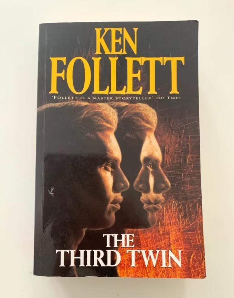 Ken Follet, The third twin, Boeken, Ophalen of Verzenden, Gelezen