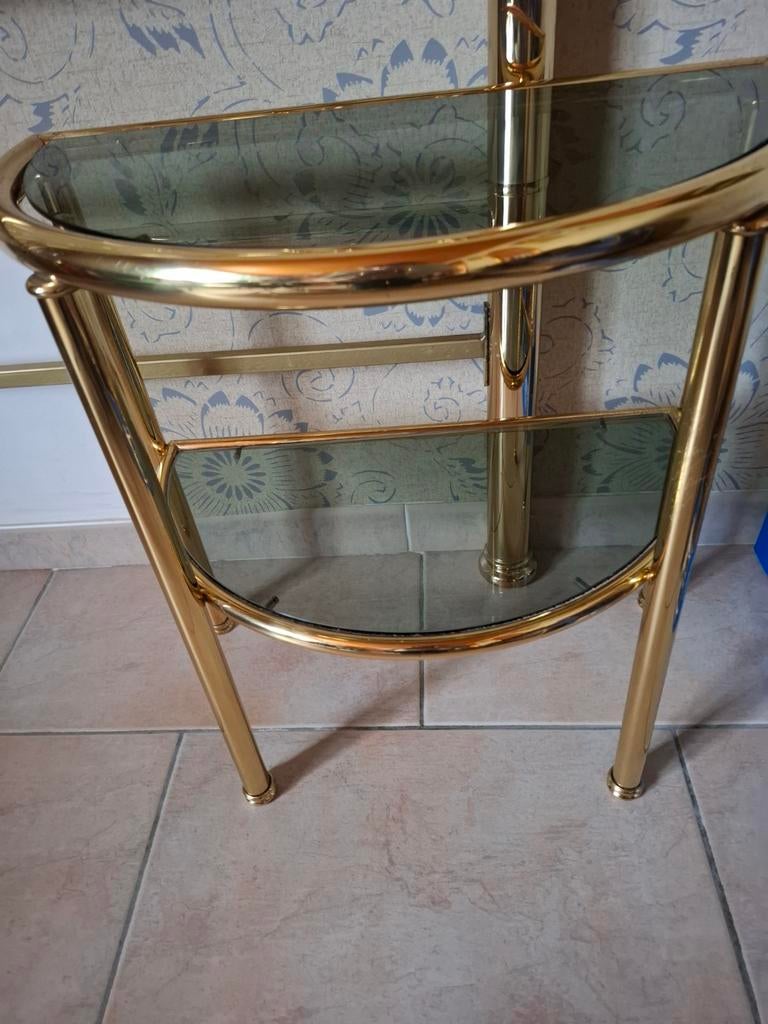Cadre de lit vintage en cuivre avec deux tables de chevet., Maison & Meubles, Tables | Tables d'appoint, Enlèvement