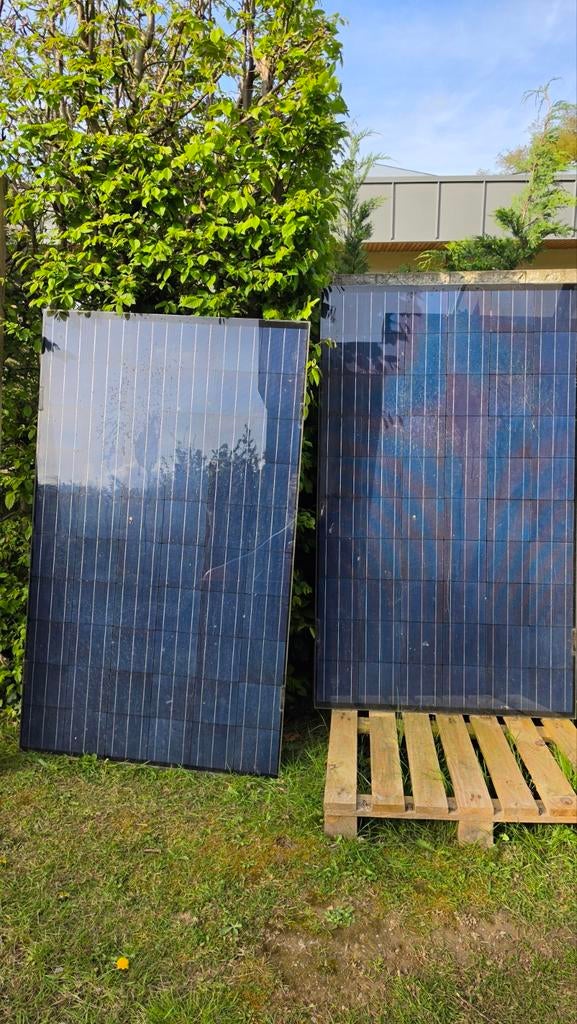 240w zonnepanelen 25 stuks beschikbaar, Paneel