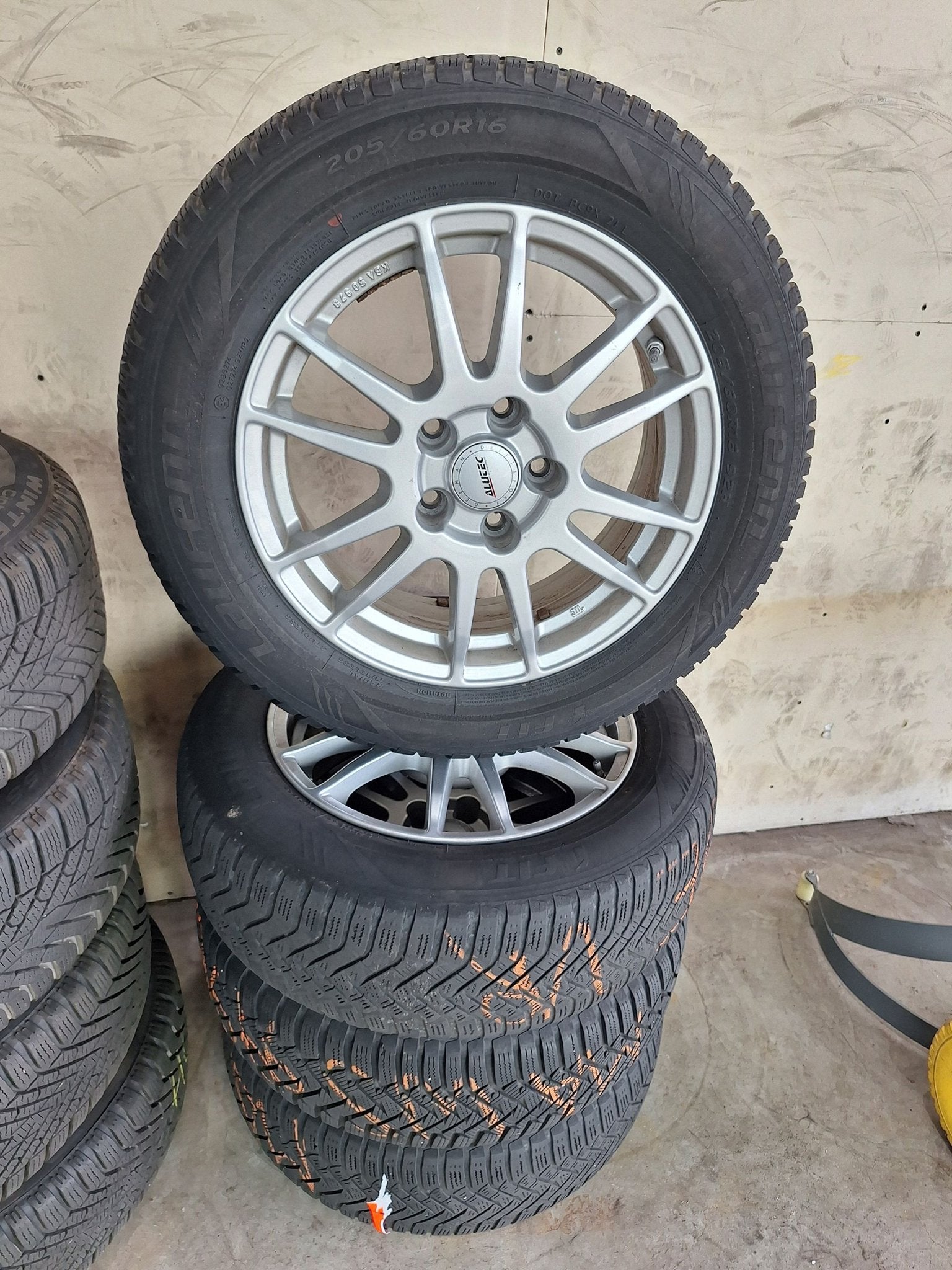 Kia Niro Winterset 16 Inch, Ophalen, Gebruikt, -, Banden en Velgen