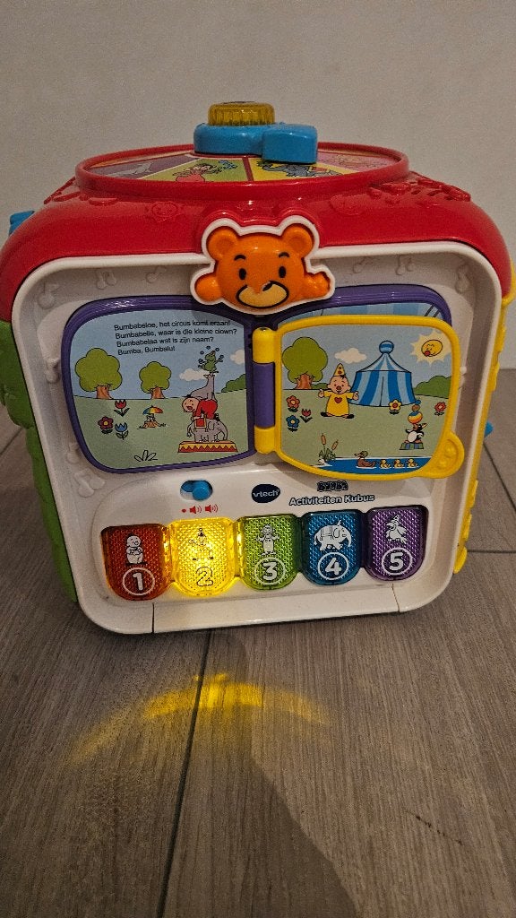 Bumba activiteitenkubus, Ophalen, Gebruikt, Met licht