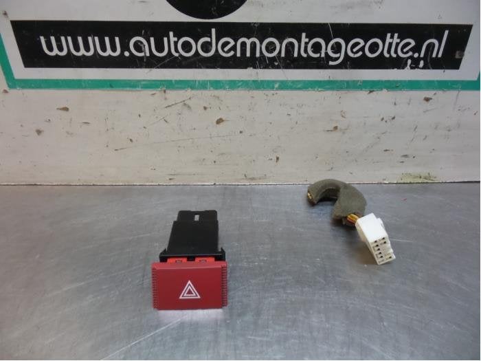 Commutateur éclairage d'urgence d'un Hyundai Getz (Getz 03-, -, Utilisé, Hyundai, -