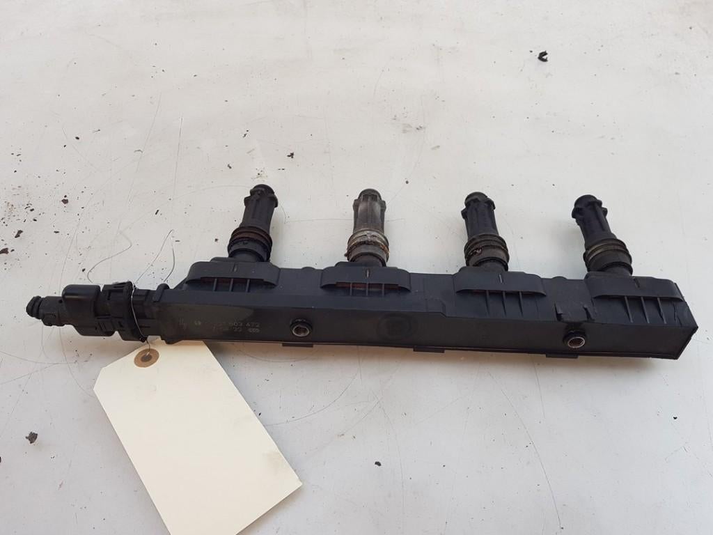 BOBINE Opel (|0221503472|93177212|24420584|), Robert Bosch AG, Gebruikt, Opel, Robert-Bosch-Allee 1
74232  Abstatt, DE