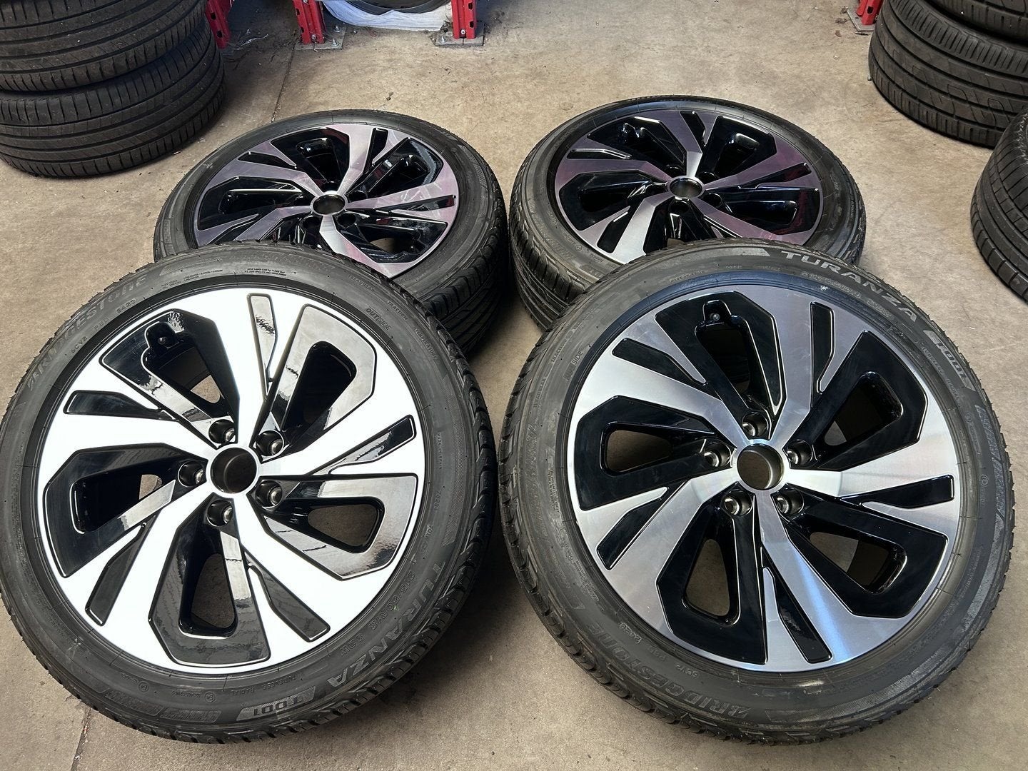 18 inch originele Falun velgen + zomerbanden VW  T-roc, Pneus et Jantes, 215 mm, Véhicule de tourisme, Pneus été