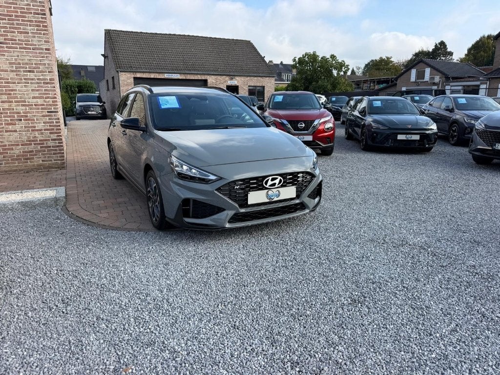 Hyundai i30 CW 1.0 T-GDi N-LINE 5J/GAR NIEUW 0KM, Auto's, Lane Keeping Assist, Stof, Bedrijf, Zilver of Grijs