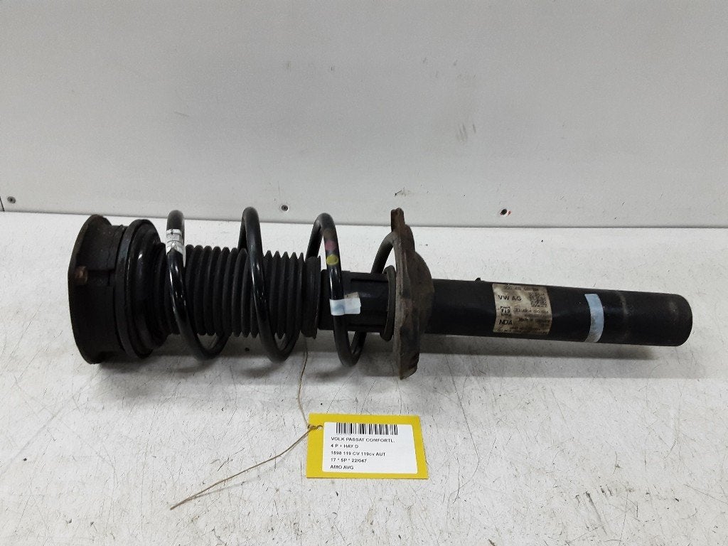 AMORTISSEUR OU ABSORBEUR DE CHOC AVANT GAUCHE Passat (3G2), Volkswagen, Volkswagen AG, Utilisé, Kundenbetreuung@volkswagen.de