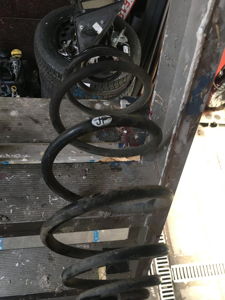 RESSORT DE SUSPENSION ARRIERE OPEL ASTRA G, RUE BRIGADE PIRON 307, Enlèvement, Utilisé, Garage_bila@yahoo.fr