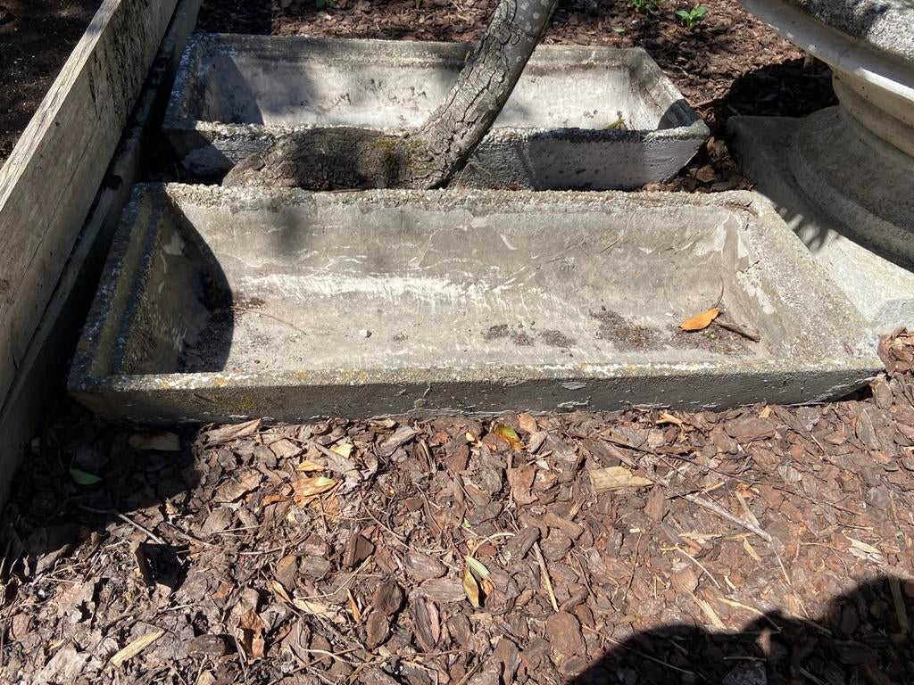 2 betonnen kuipen/bakken, Tuin en Terras, Bloembakken en Plantenbakken, Ophalen, Gebruikt, 60 tot 100 cm, Beton