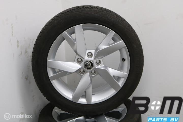 WINTER! ORIGINEEL 17 inch velgen Skoda Octavia 4 5E3601025AC, Auto-onderdelen, Banden en Velgen, Banden en Velgen, 17 inch, Winterbanden