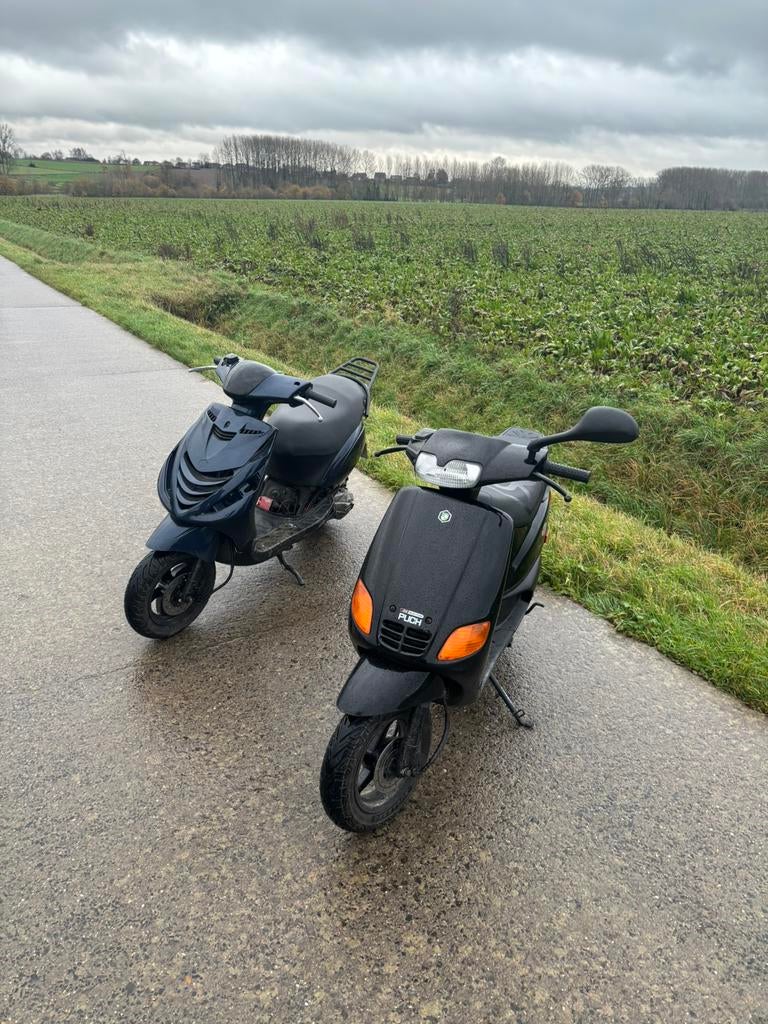 Piaggio zip type 3, Fietsen en Brommers, Brommeronderdelen | Scooters, Ophalen of Verzenden, Zo goed als nieuw, Tank, Piaggio