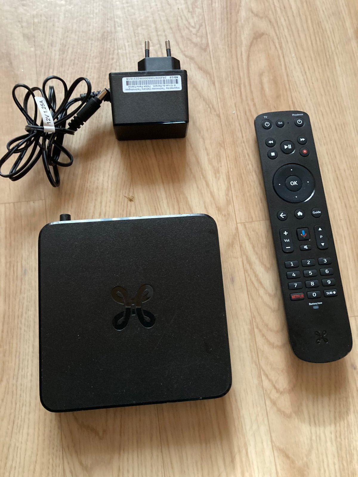 Proximus Décodeur V7c android, TV, Hi-fi & Vidéo, Enlèvement, Neuf