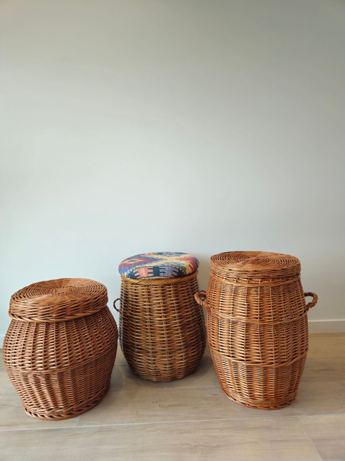 Rieten manden, Huis en Inrichting, Woonaccessoires | Schalen en Manden, Ophalen, Met deksel, Mand, Rond