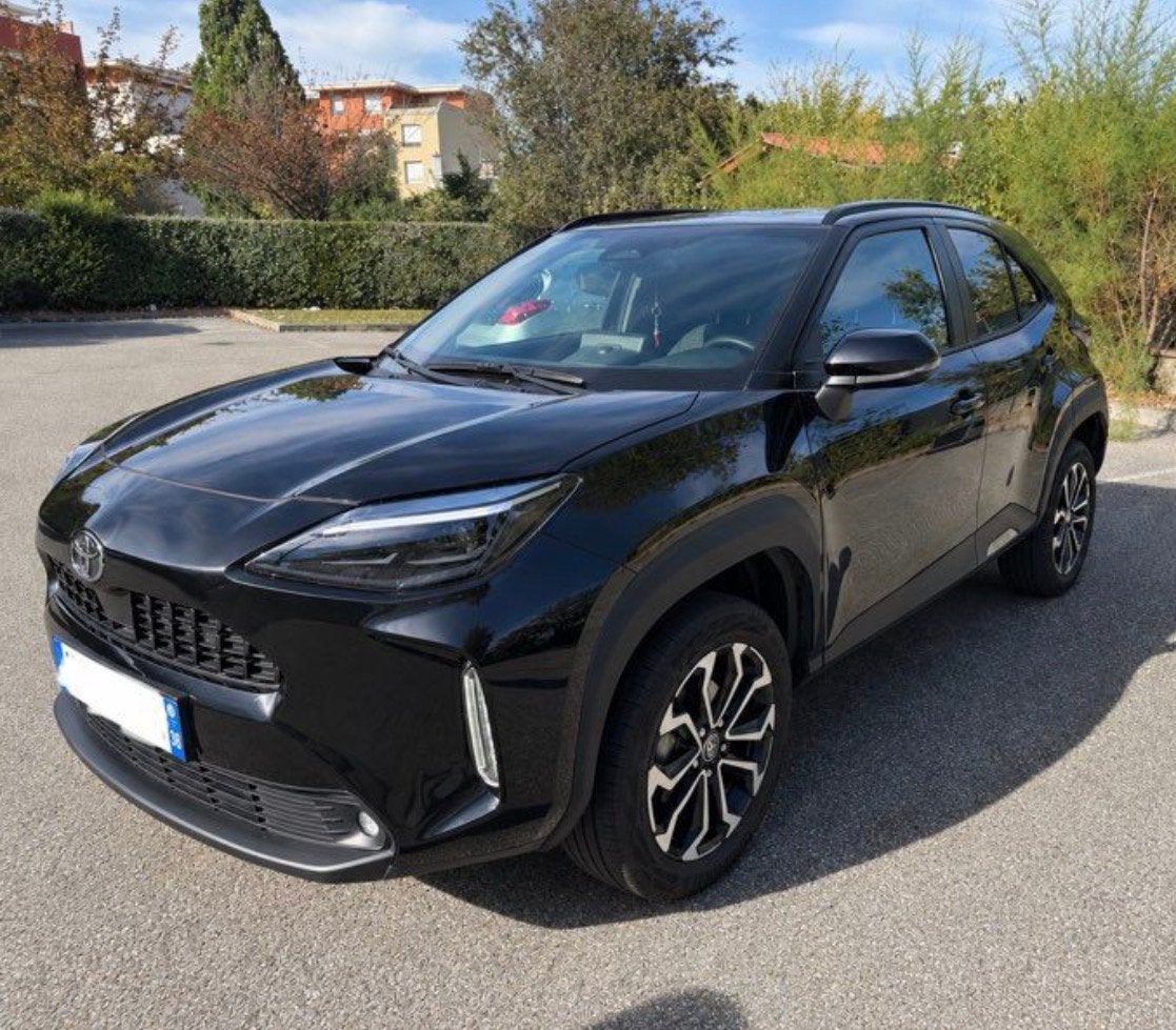 TOYOTA YARIS CROSS HYBRID 1.5 130H ONTWERPPAKKET, Auto's, Automaat, Zwart, Zwart, Leder