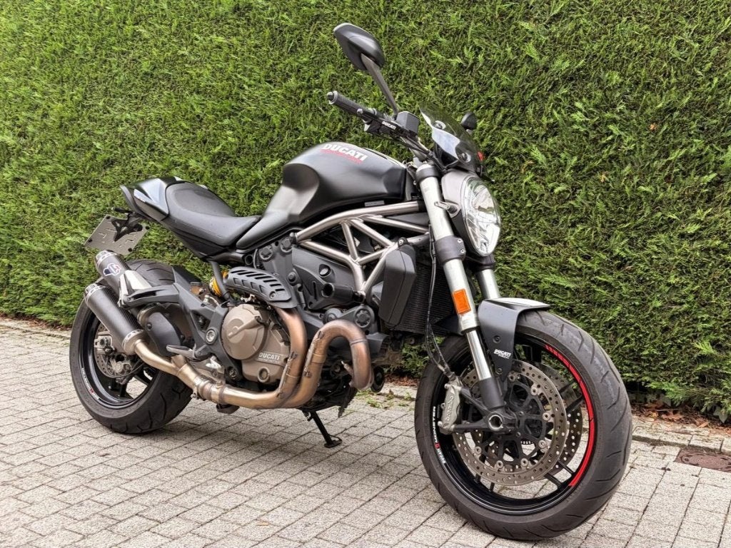 Ducati Monster 821 Termignoni, 2 cilinders, Occasion, Motorrijbewijs A, Bedrijf