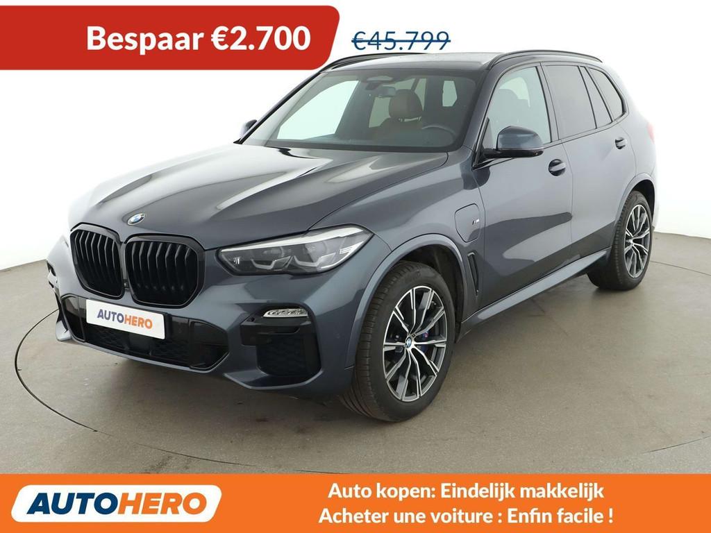BMW X5 xDrive 45e M Sport (bj 2021, automaat), Auto's, BMW, Automaat, Gebruikt, Leder, Bruin