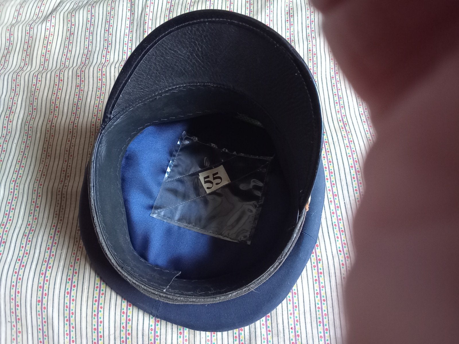 Veritable Casquette de police a Angkor Wat au Cambodge, Collections, Enlèvement, Utilisé