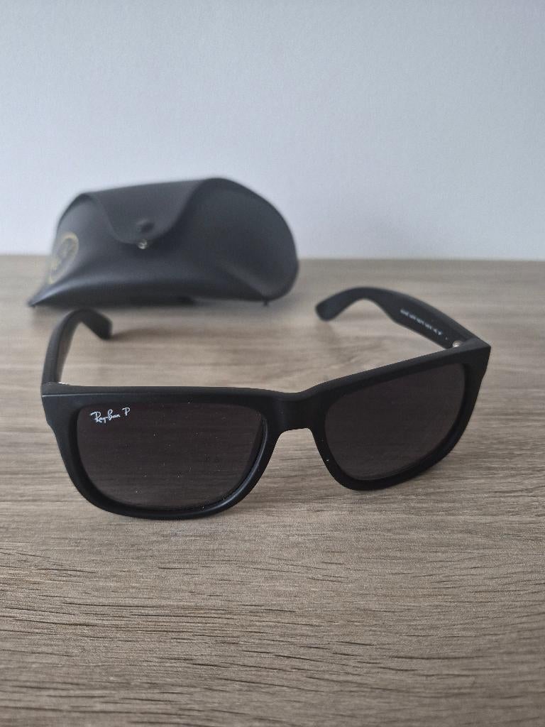 Ray-Ban zonnebril met etui, Zonnebril, Zwart, Ophalen of Verzenden, Zo goed als nieuw