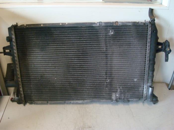Radiateur d'un Opel Astra (Astra G 98-), Autos : Pièces & Accessoires, -, Opel, 3 mois de garantie, Utilisé