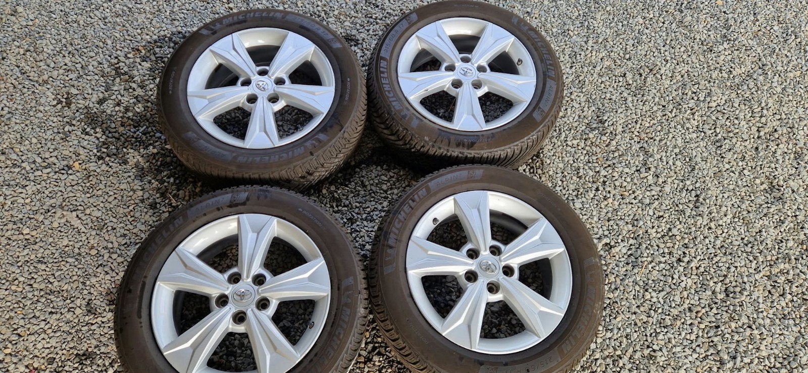 jantes avec pneus hiver Toyota Chr, Auto-onderdelen, Ophalen, 17 inch, Winterbanden, Band(en)