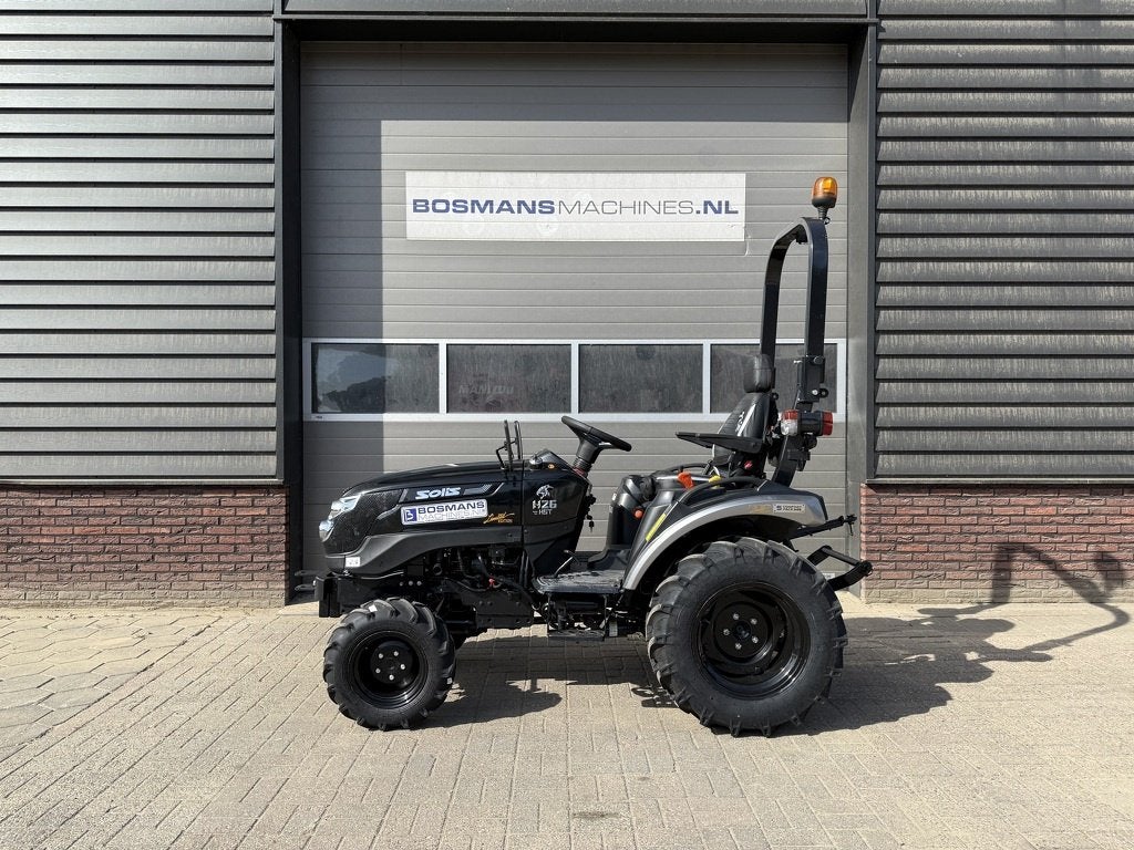 Solis 26 HST minitractor NIEUW black edition / brede agri ba, Articles professionnels, Agriculture | Tracteurs, Neuf, Autres marques
