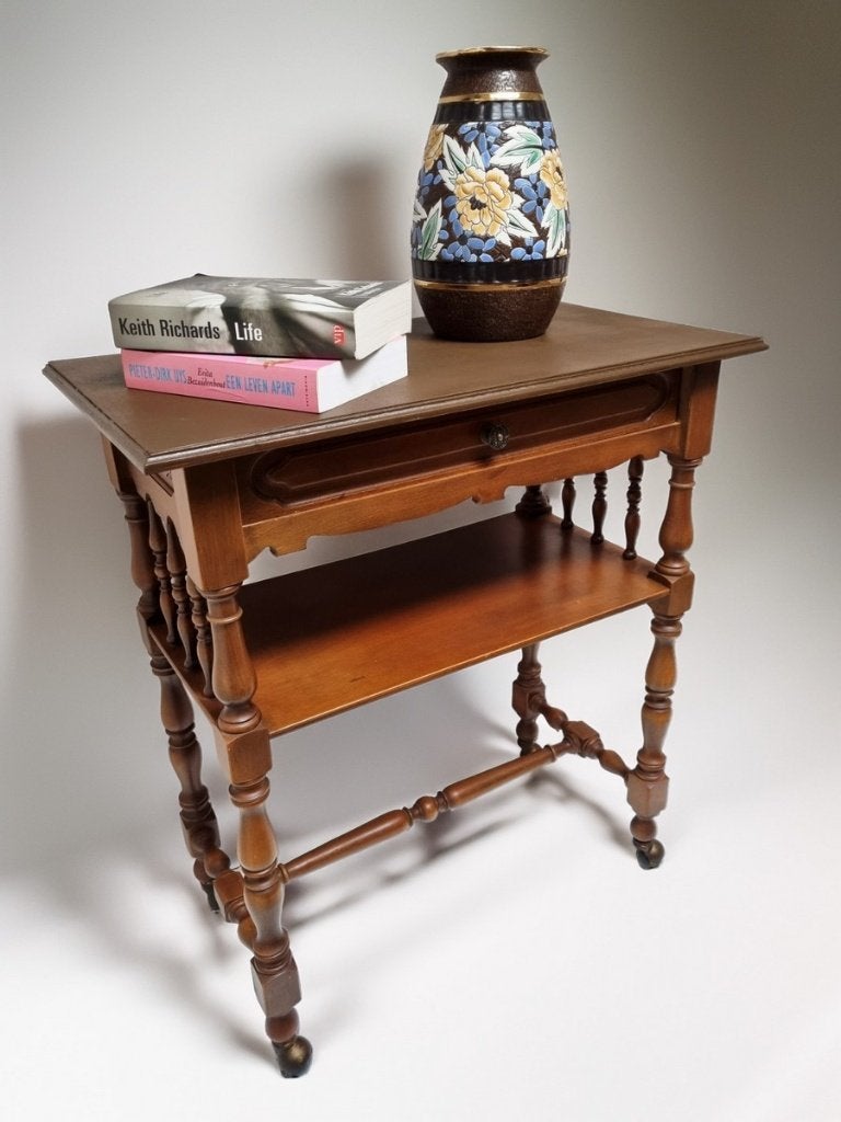 Vintage Bijzettafelje/ Haltafeltje/ Nachtkastje op wieltjes, Huis en Inrichting, Ophalen, Gebruikt, Hout