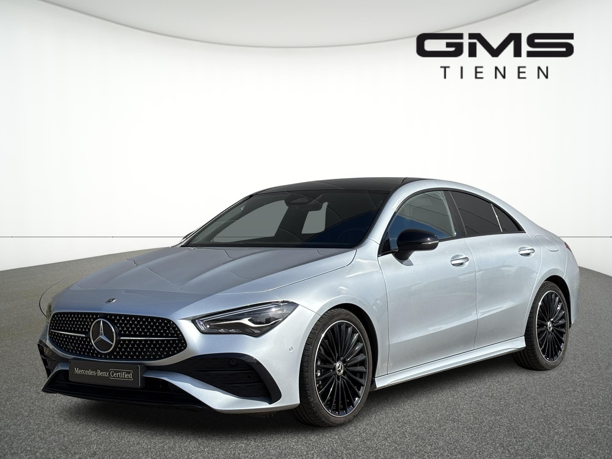Mercedes-Benz CLA-klasse CLA 180 AMG Line, Auto's, Stof, Gebruikt, 136 pk, Bedrijf