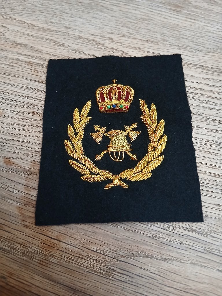 Insigne képi officier pompier brodé, Collections, Envoi, Autres, Emblème ou Badge