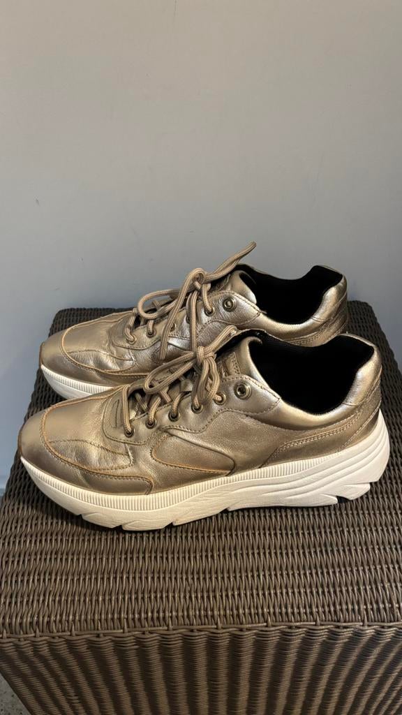Espadrilles dorées (40) GEOX, Vêtements | Femmes, Chaussures, Sneakers et Baskets, Enlèvement