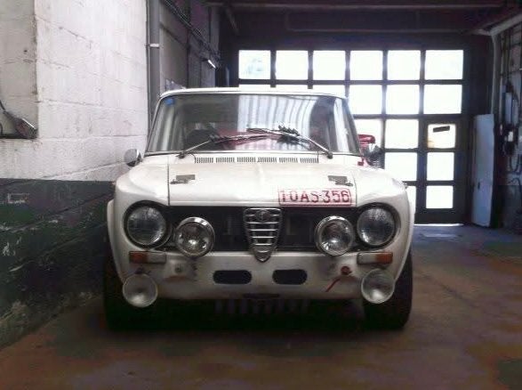 Alfa Guilia Super rally historique, 4 deurs, Achterwielaandrijving, 4 cilinders, Wit