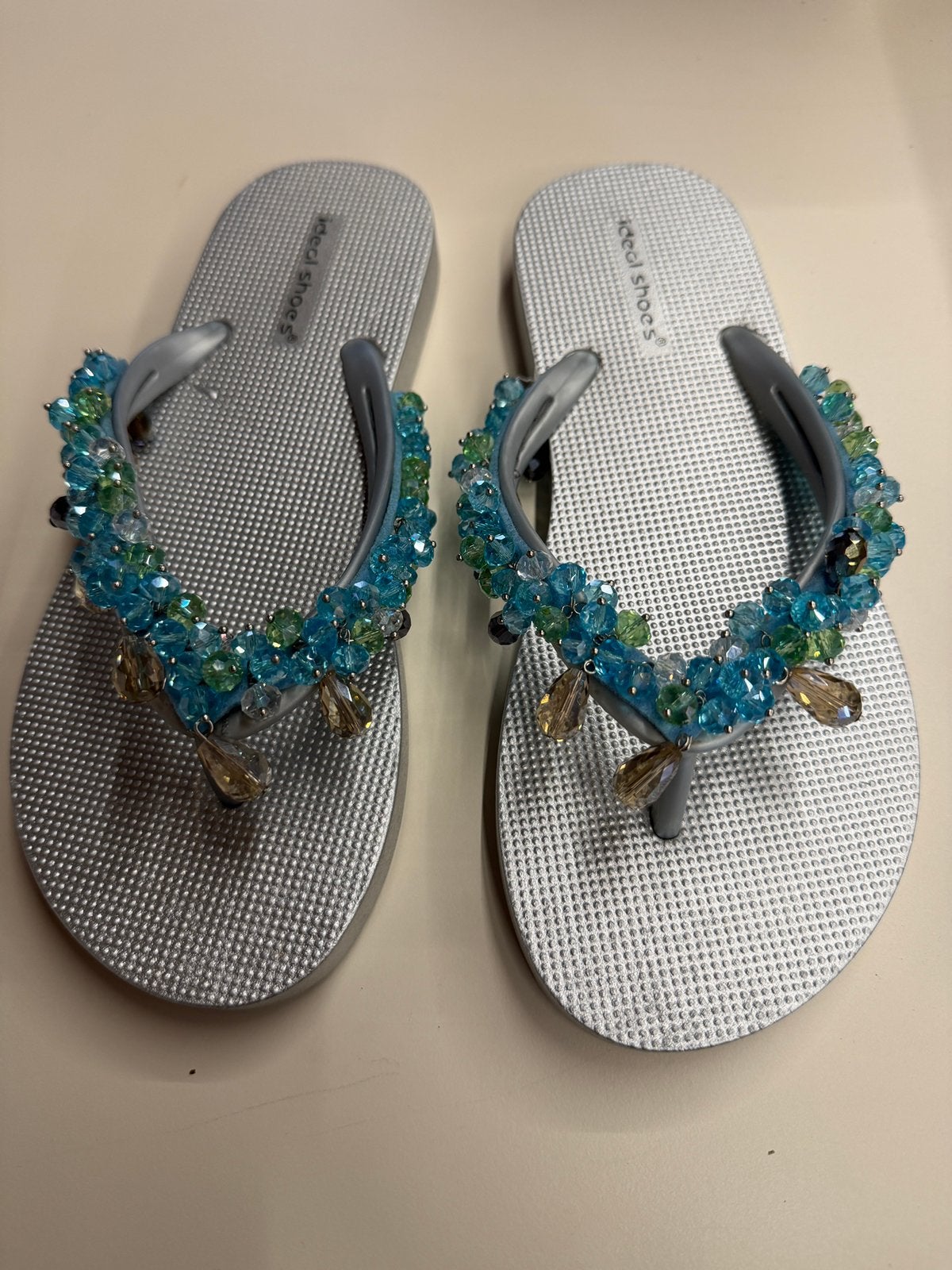 Teenslippers maat 37 NIEUW, Kinderen en Baby's, Babykleding | Schoentjes en Sokjes, Ophalen, Zo goed als nieuw