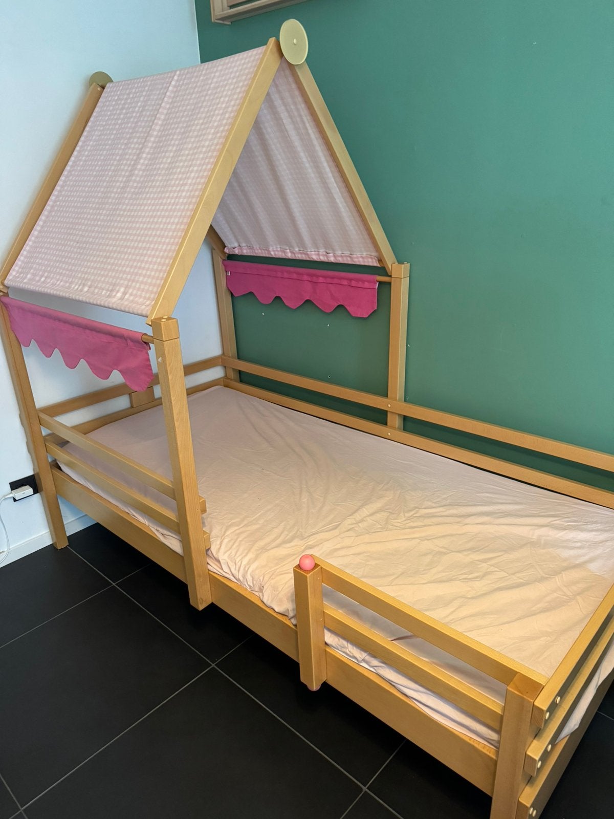 Complete kinderslaapkamer – 2 bedden, slaapzetel, kasten, Ophalen, Gebruikt