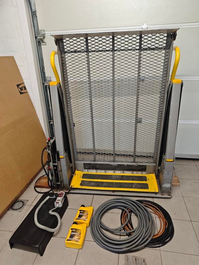 lift AMF BRUNS, Ophalen of Verzenden