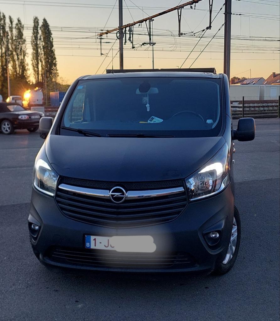 Vivaro biturbo 2017 lang, Auto's, Bestelwagens en Lichte vracht, Particulier, Bochtverlichting, Centrale vergrendeling, Trekhaak
