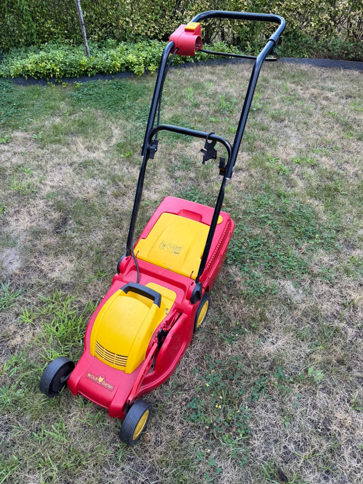 Wolf Garten elektr grasmaaier, Tuin en Terras, Grasmaaiers, Ophalen, Elektrische grasmaaier, Zo goed als nieuw, Opvangbak