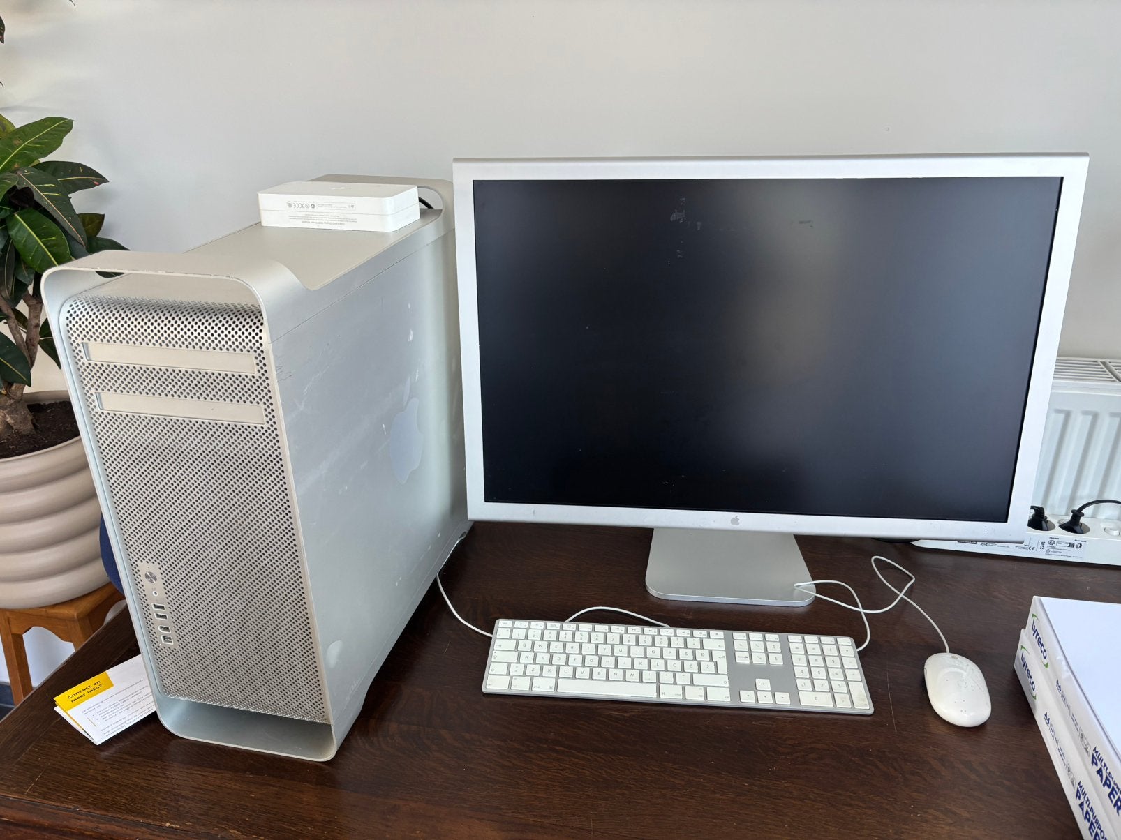 Apple Mac Pro 1,1 2.66GHz Quad Core + 30” Cinema HD Display, Informatique & Logiciels, Autres modèles, 64 GB ou plus, Inconnu