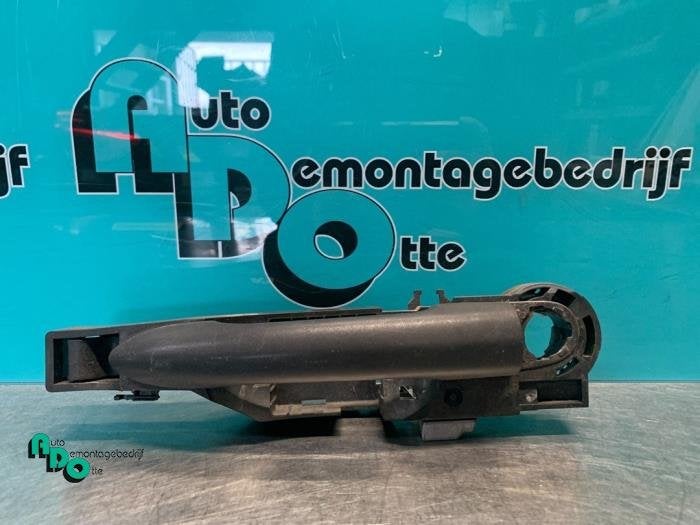 Poignée portière 4portes avant gauche d'un Renault Clio (C, Renault, -, 3 mois de garantie, Utilisé
