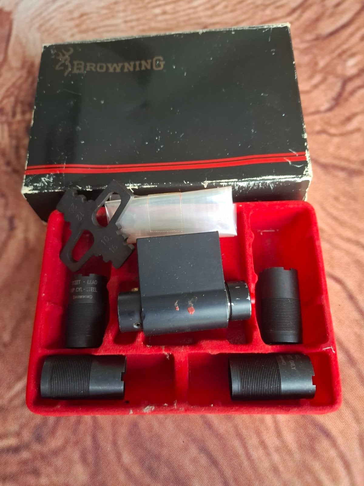 Set d'étrangleur à injecteur Browning avec laser, Enlèvement