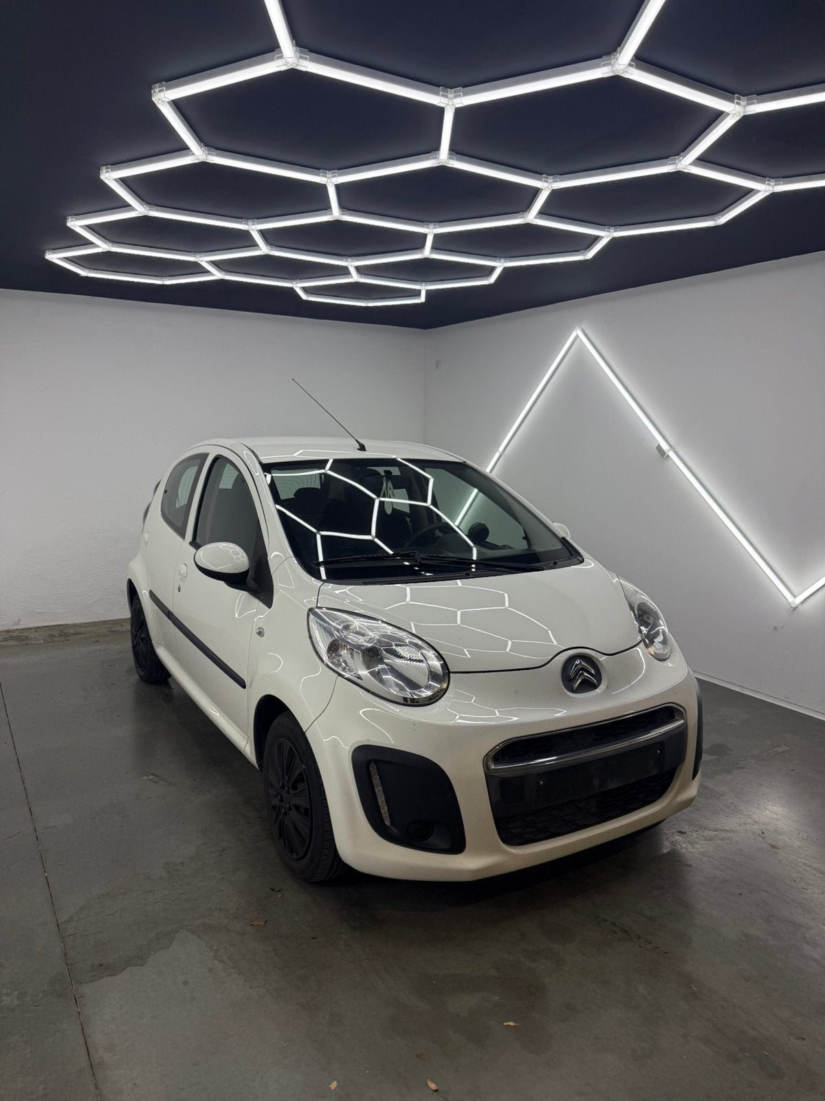 Citroen C1| 2014| SLECHTS 87.680KM| CARPLAY| GARANTIE, Voorwielaandrijving, Stof, 50 kW, Zwart